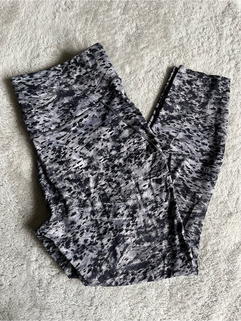 Lululemon Base Pace High-Rise Tight 25" size 12